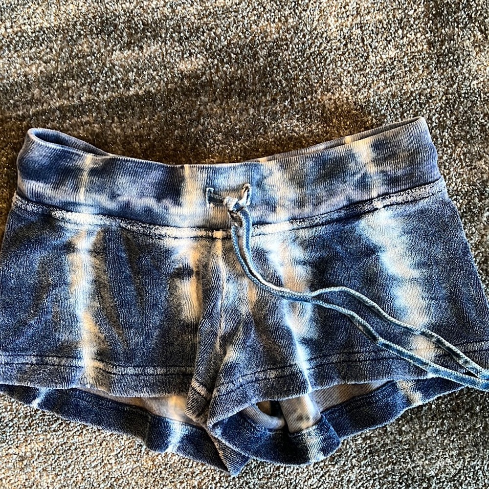 Hard Tail girls shorts navy and white tye die size large 14